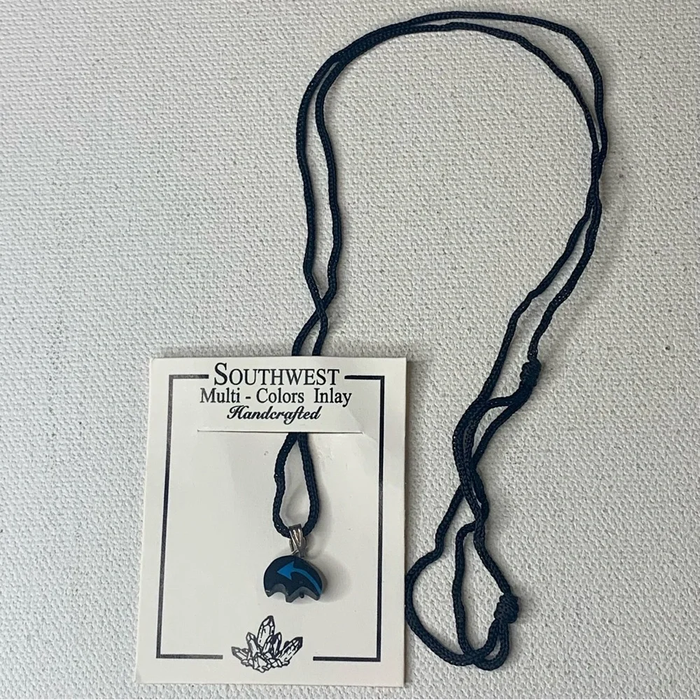 Southwest Style Resin Mosaic Inlay Heart Line Fetish Bear Pendant Necklace VTG